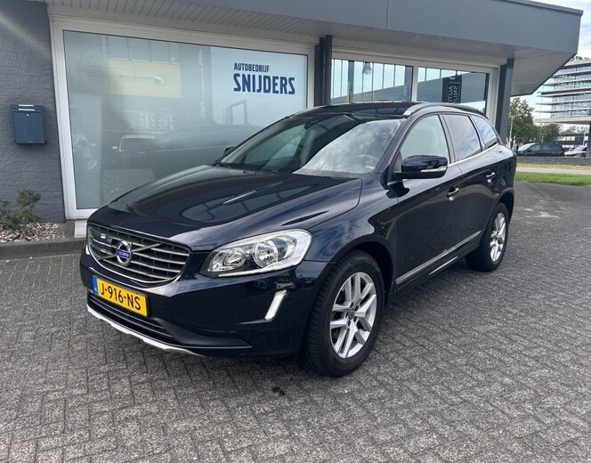 VOLVO XC60 2.0 D3 FWD SUMMUM GEARTRONIC Intellisafe-Line
