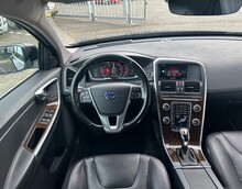 VOLVO XC60 2.0 D3 FWD SUMMUM GEARTRONIC Intellisafe-Line